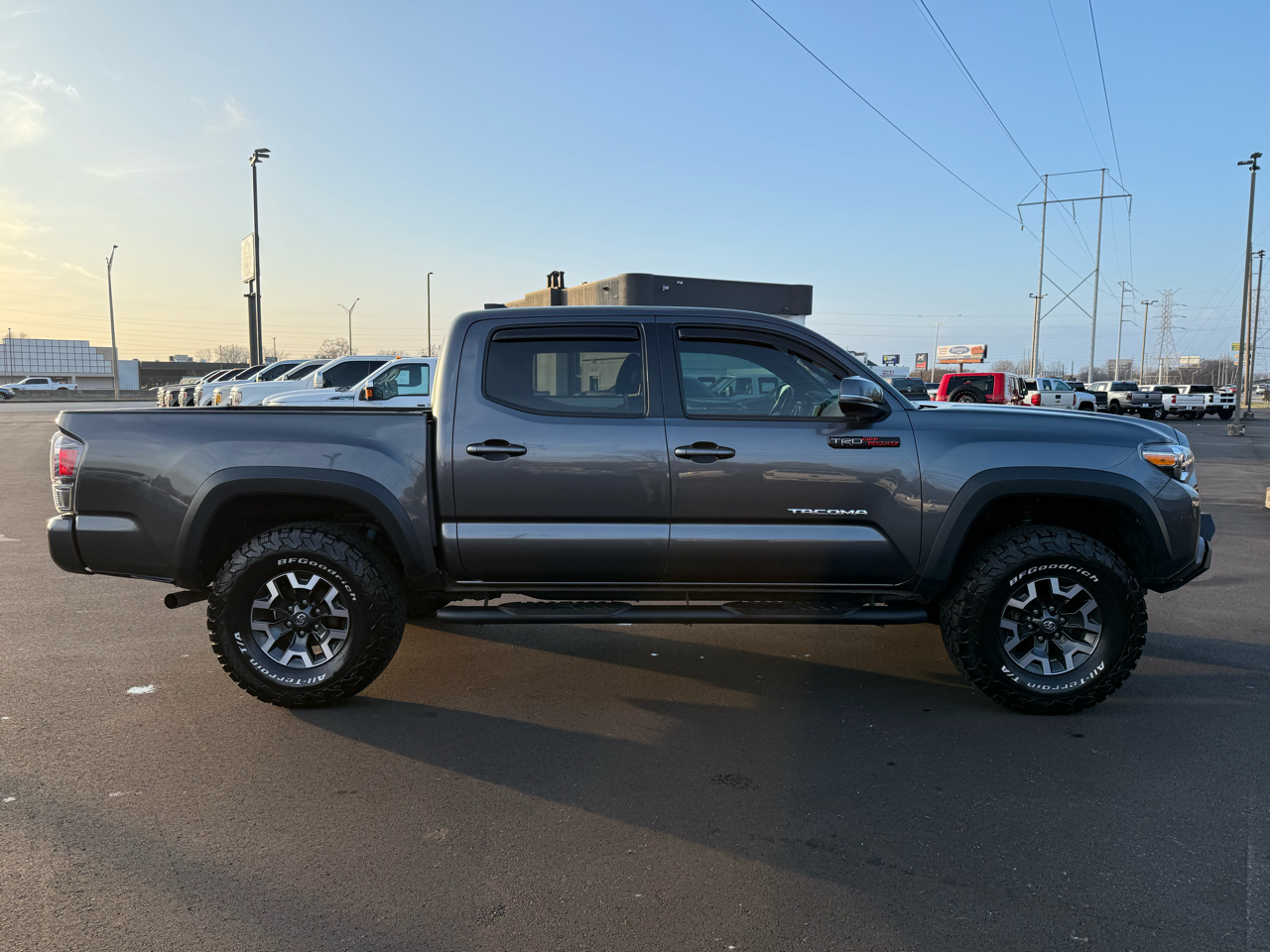 Toyota Tacoma 4WD TRD Off Road Double Cab 5' Bed V6 MT (Natl) 2021