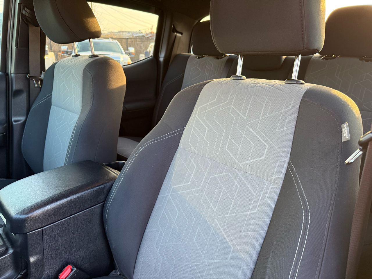 Toyota Tacoma 4WD TRD Off Road Double Cab 5' Bed V6 MT (Natl) 2021