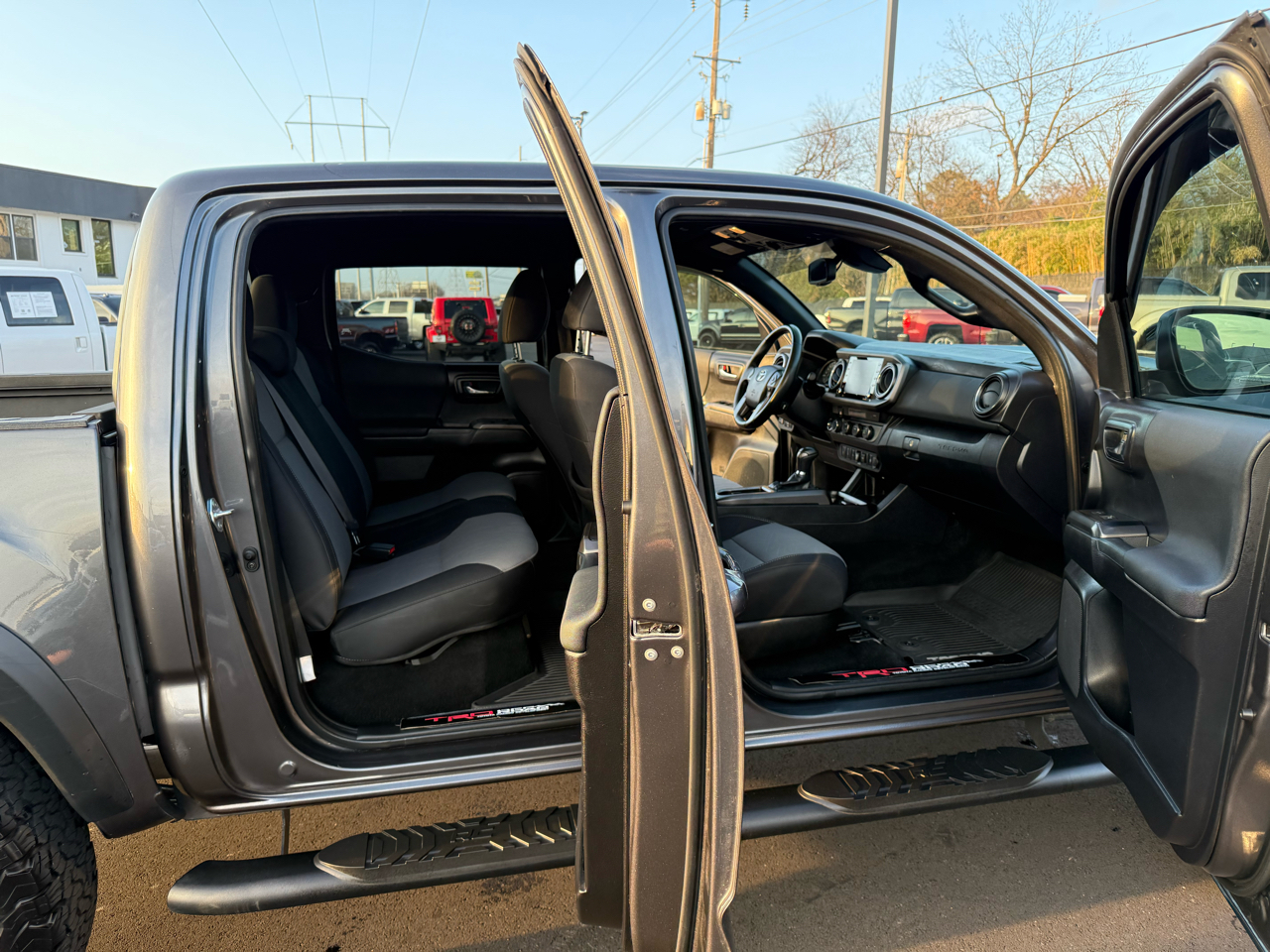 Toyota Tacoma 4WD TRD Off Road Double Cab 5' Bed V6 MT (Natl) 2021