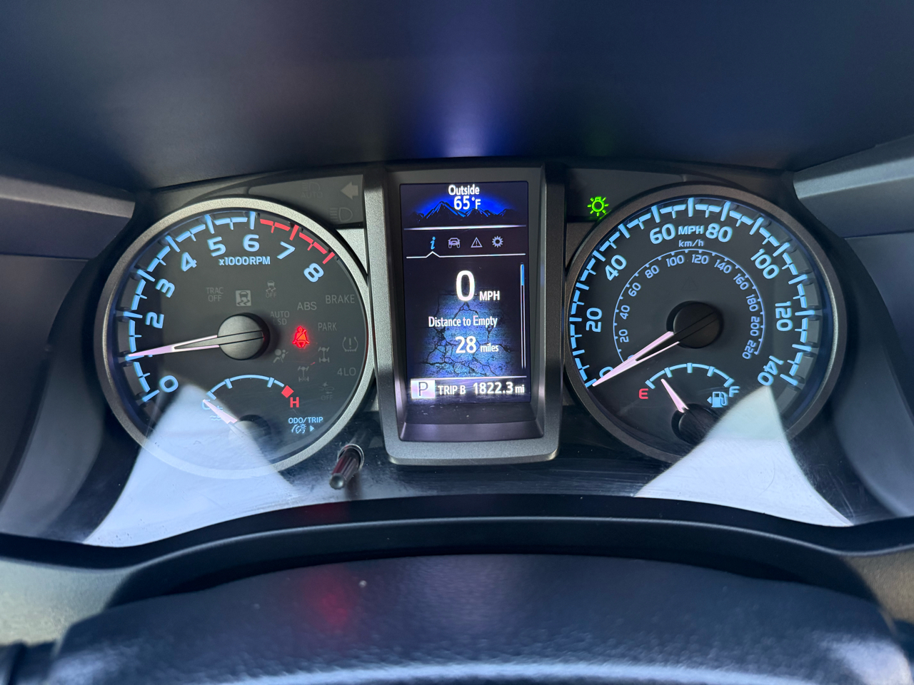 Toyota Tacoma 4WD TRD Off Road Double Cab 5' Bed V6 MT (Natl) 2021