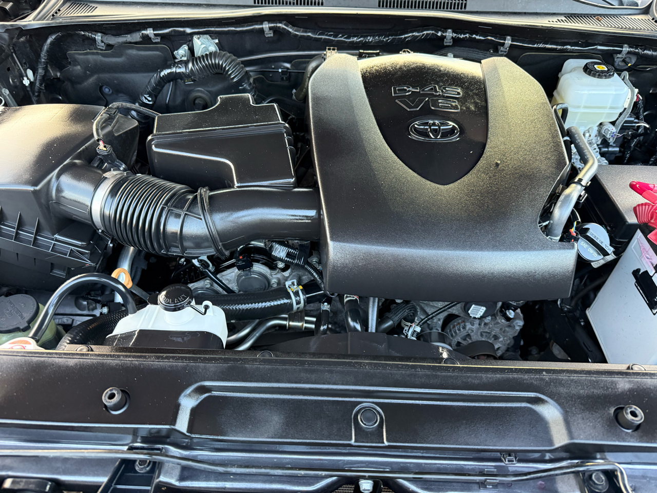 Toyota Tacoma 4WD TRD Off Road Double Cab 5' Bed V6 MT (Natl) 2021