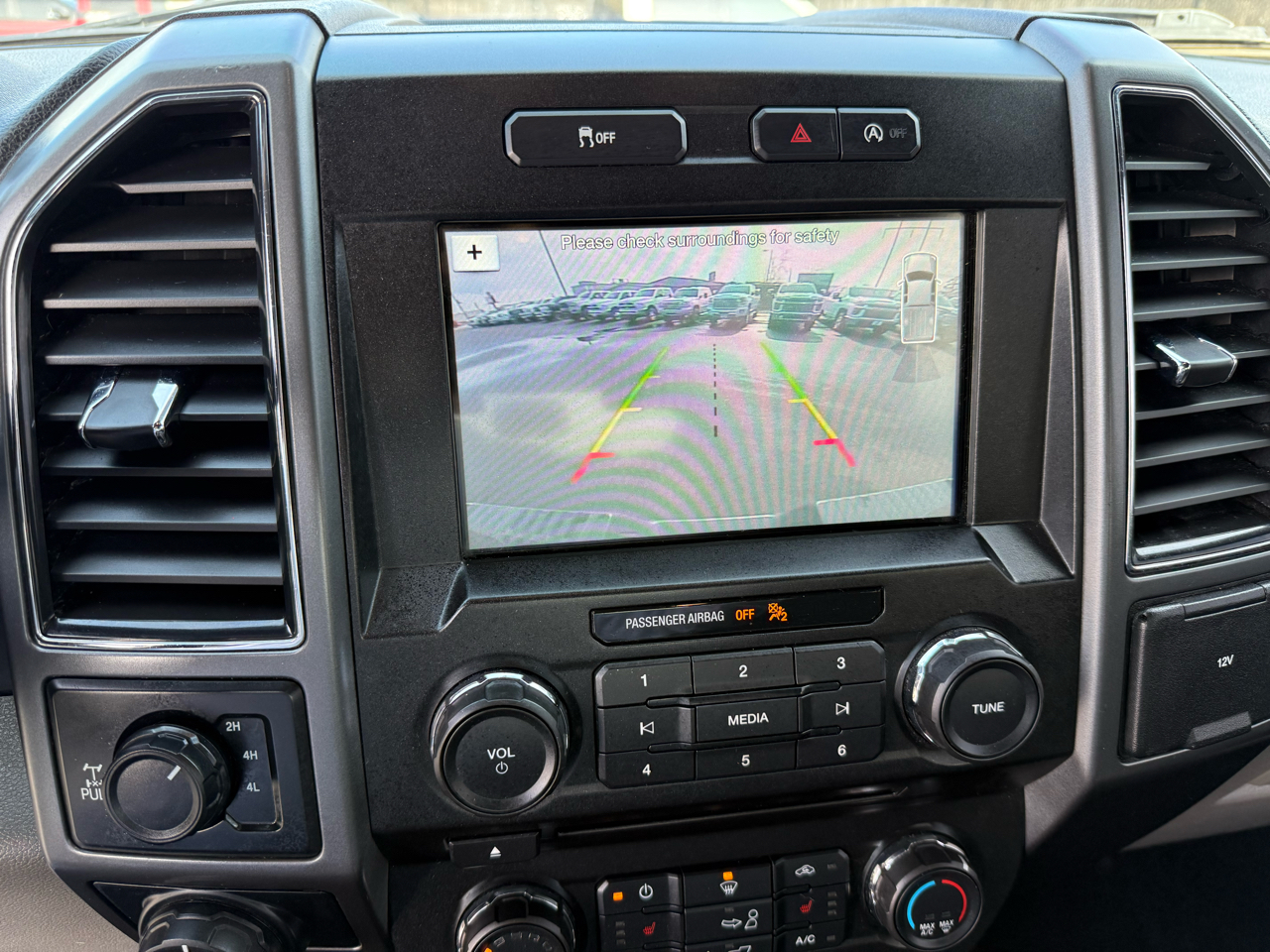 Ford F-150 4WD SuperCrew 139" XLT 2018