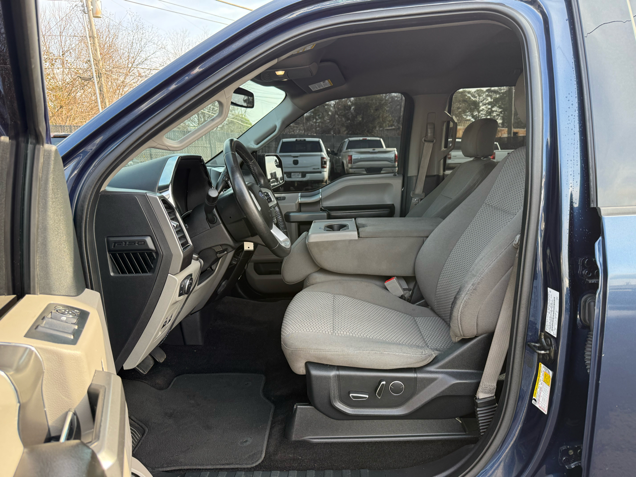 Ford F-150 4WD SuperCrew 139" XLT 2018
