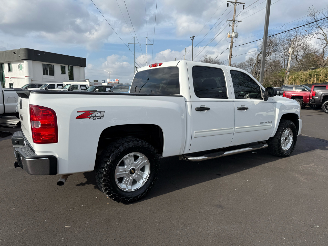 Chevrolet Silverado 1500 4WD Crew Cab 143.5" LT 2011