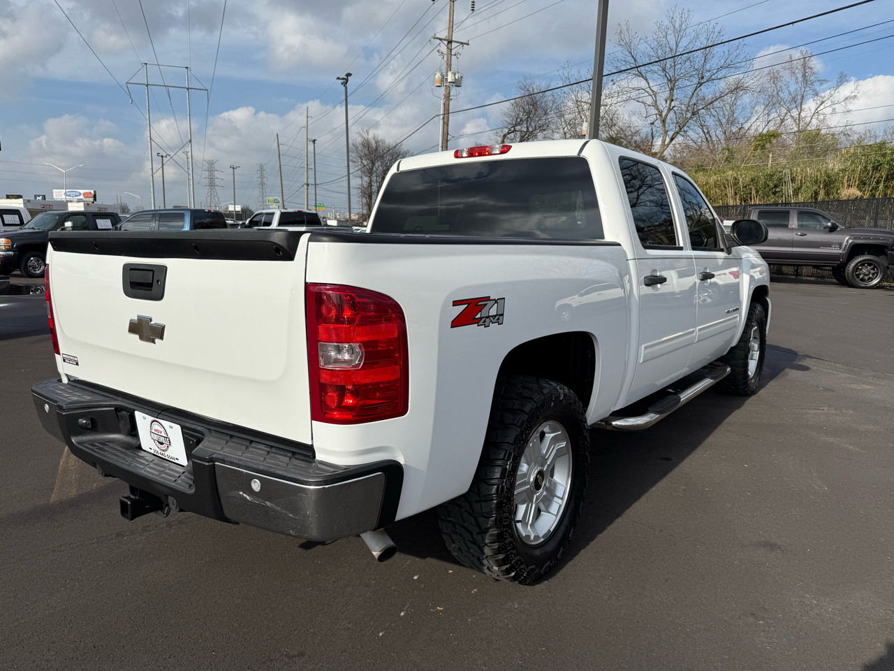 Chevrolet Silverado 1500 4WD Crew Cab 143.5" LT 2011