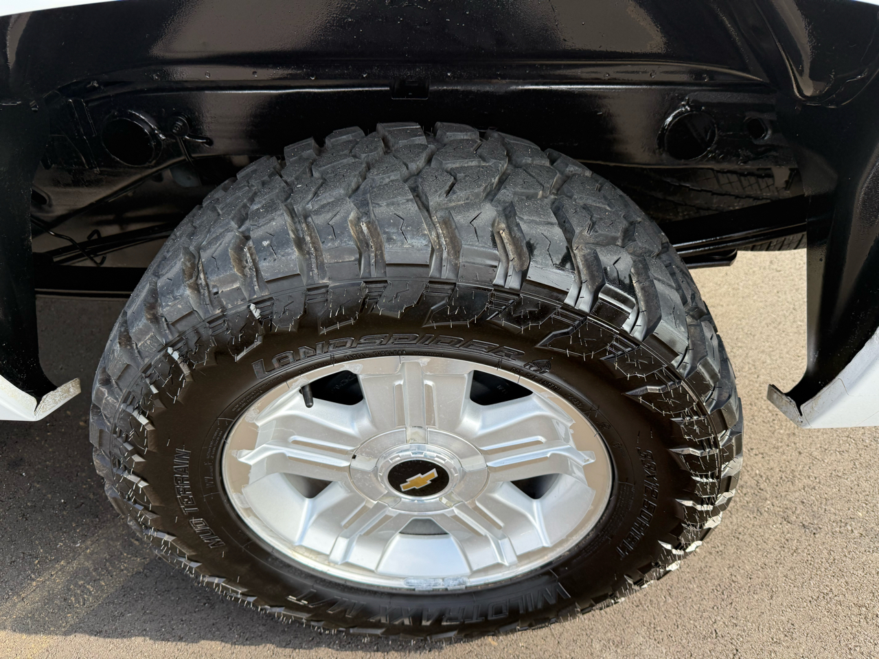 Chevrolet Silverado 1500 4WD Crew Cab 143.5" LT 2011