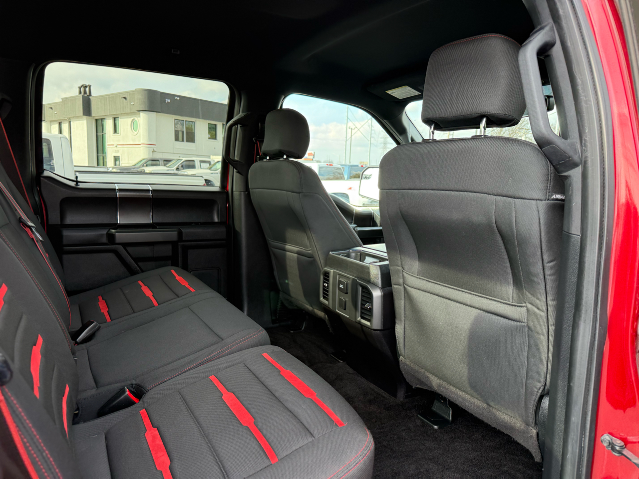 Ford F-150 4WD SuperCrew 139" XLT 2016