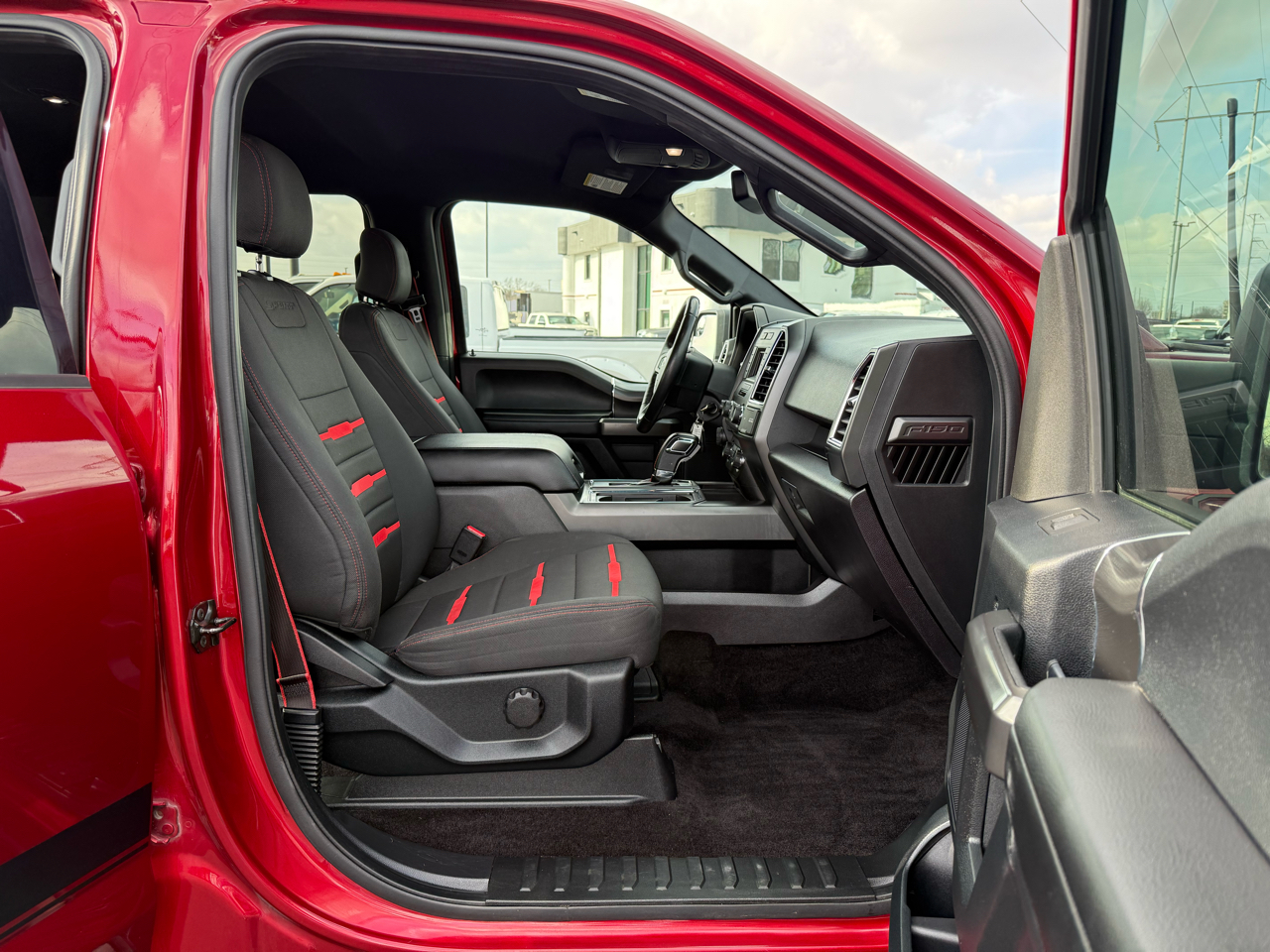 Ford F-150 4WD SuperCrew 139" XLT 2016