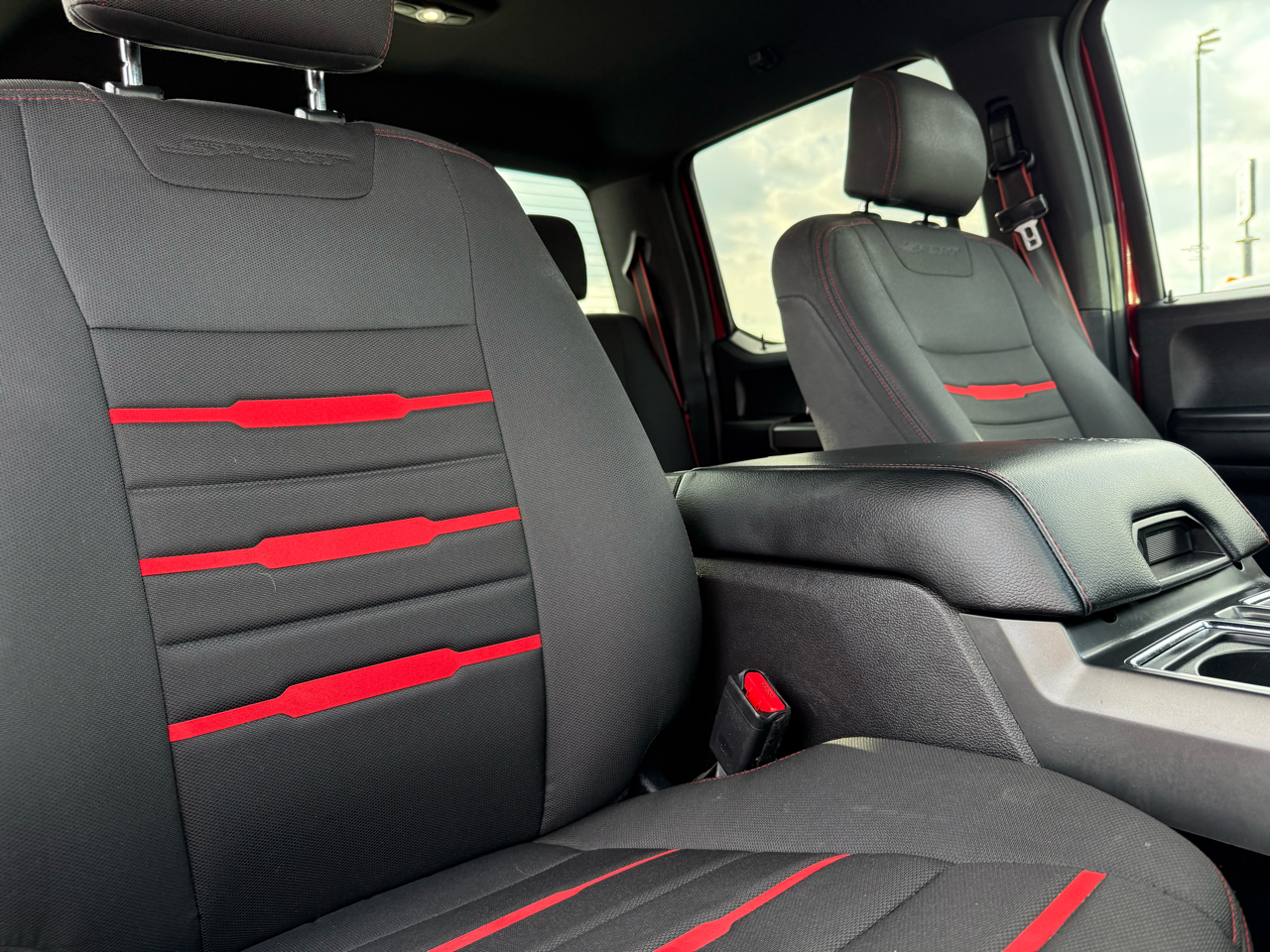 Ford F-150 4WD SuperCrew 139" XLT 2016