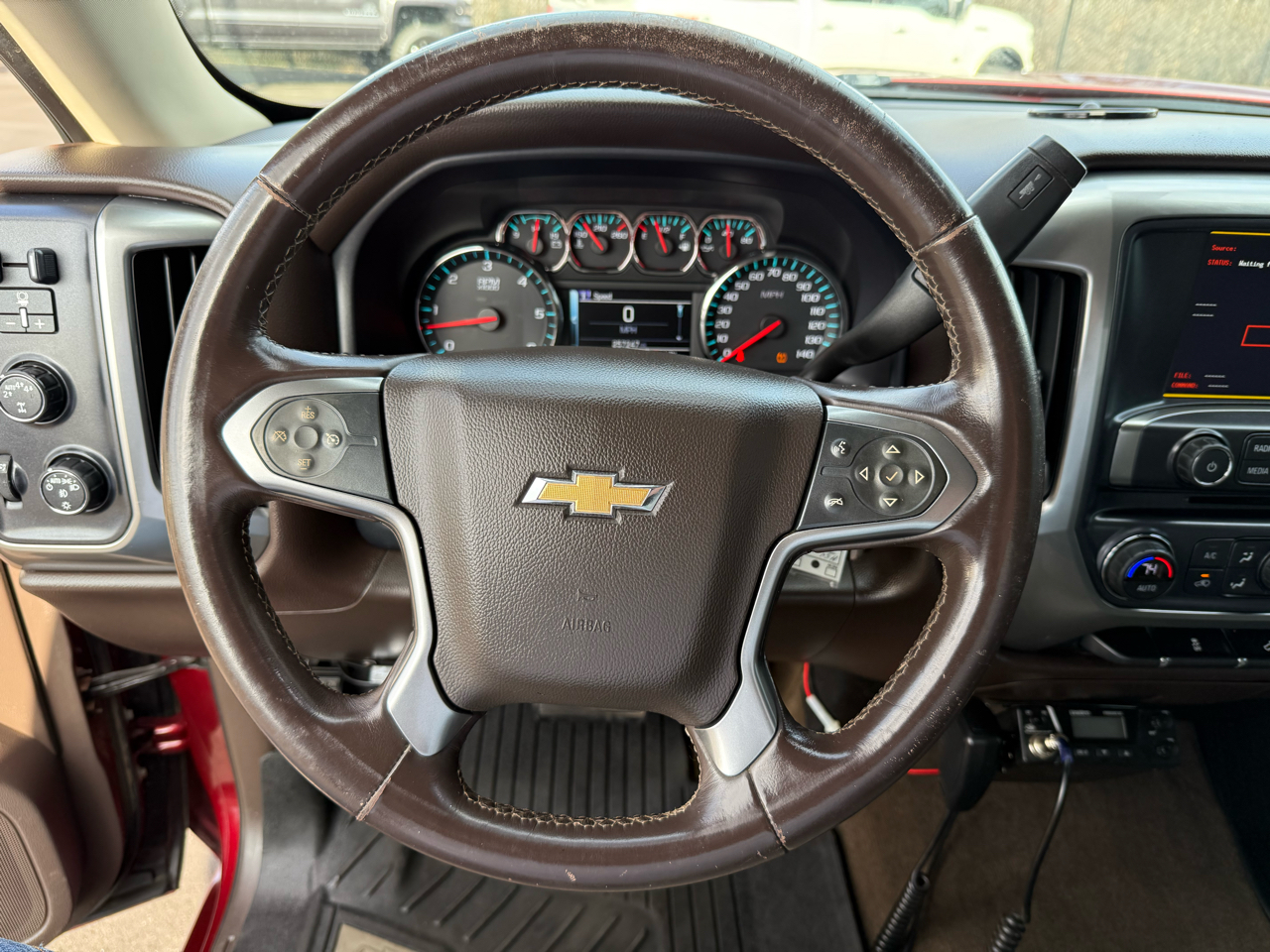 Chevrolet Silverado 1500 4WD Crew Cab 143.5" LT w/1LT 2017