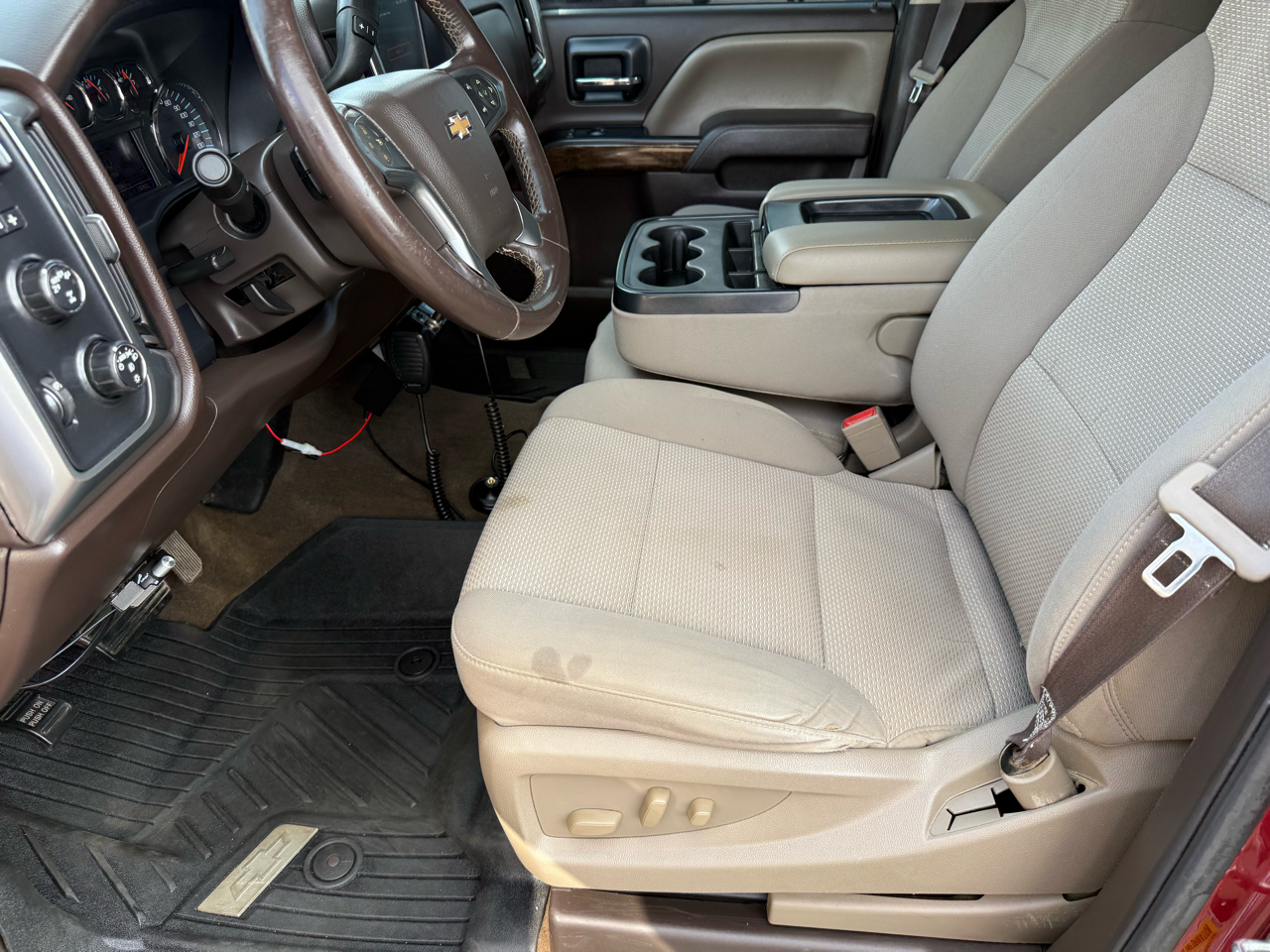 Chevrolet Silverado 1500 4WD Crew Cab 143.5" LT w/1LT 2017