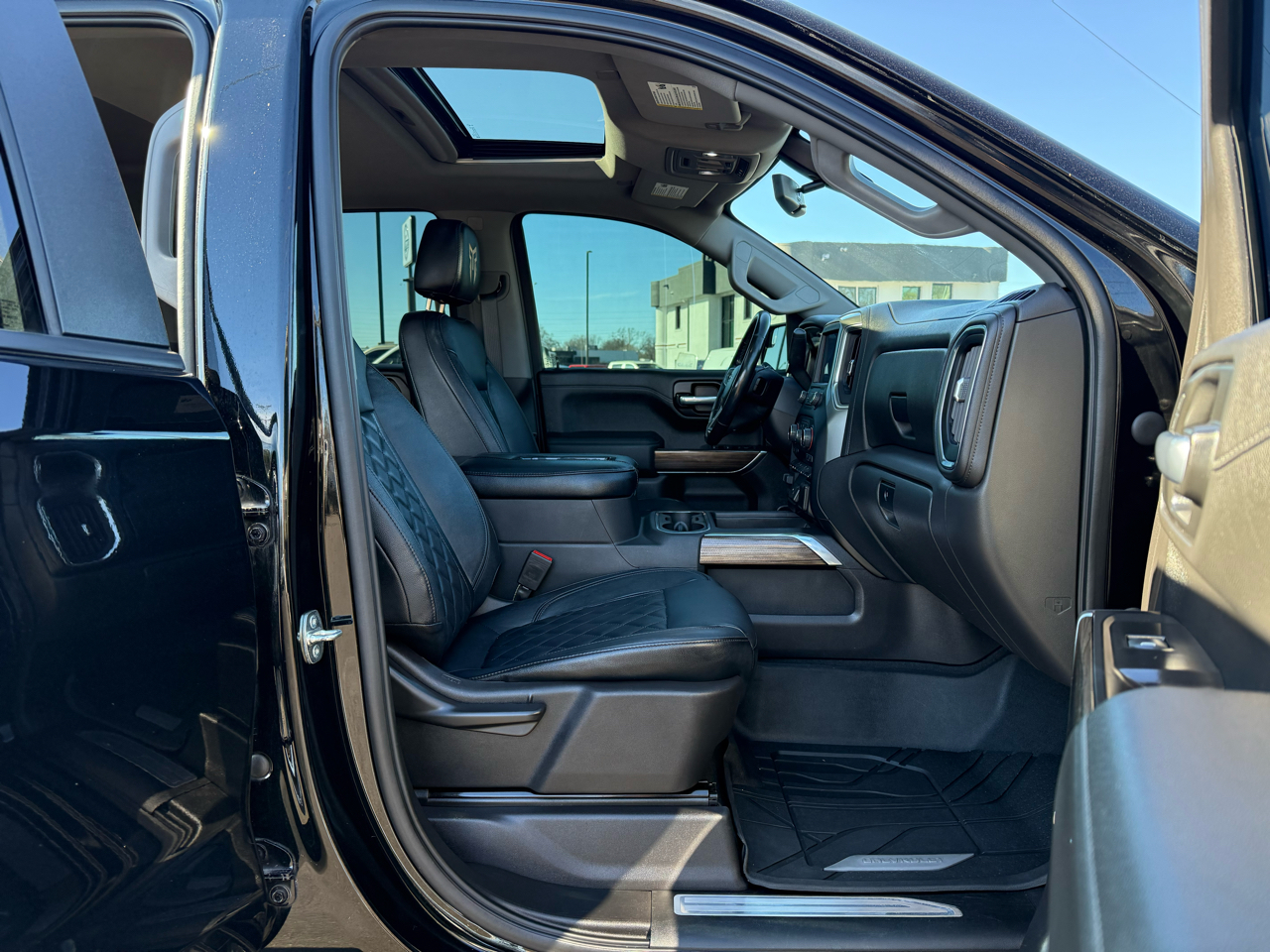 Chevrolet Silverado 1500 4WD Crew Cab 147" RST 2021