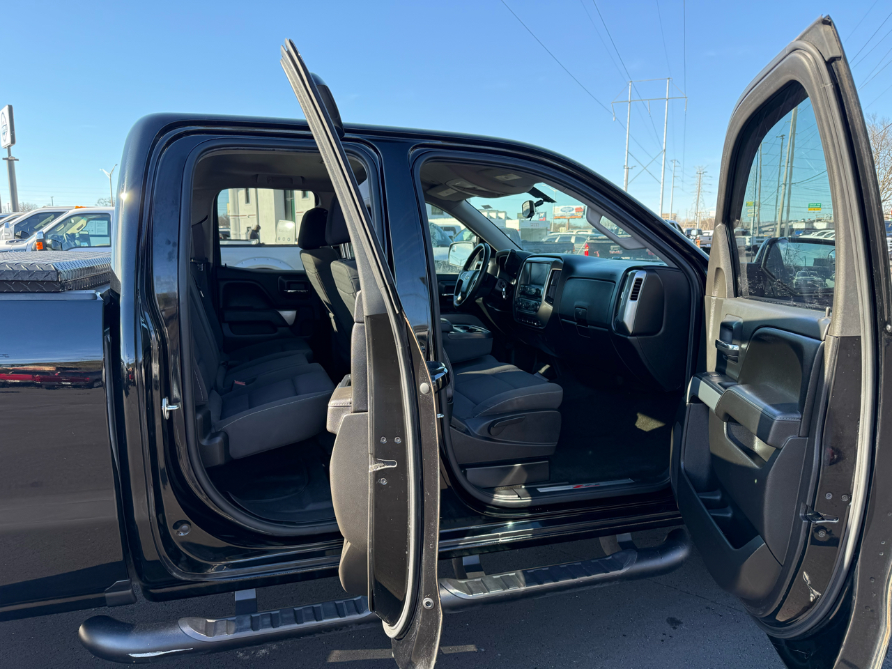 Chevrolet Silverado 1500 4WD Double Cab 143.5" LT w/2LT 2017