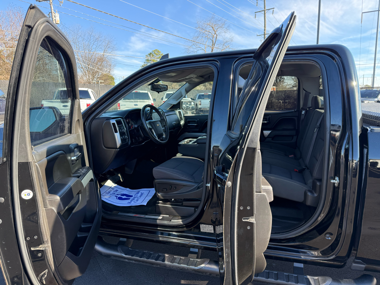 Chevrolet Silverado 1500 4WD Double Cab 143.5" LT w/2LT 2017