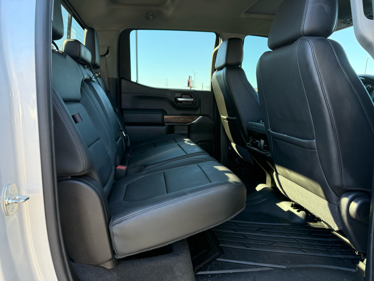 Chevrolet Silverado 1500 4WD Crew Cab 147" RST 2020