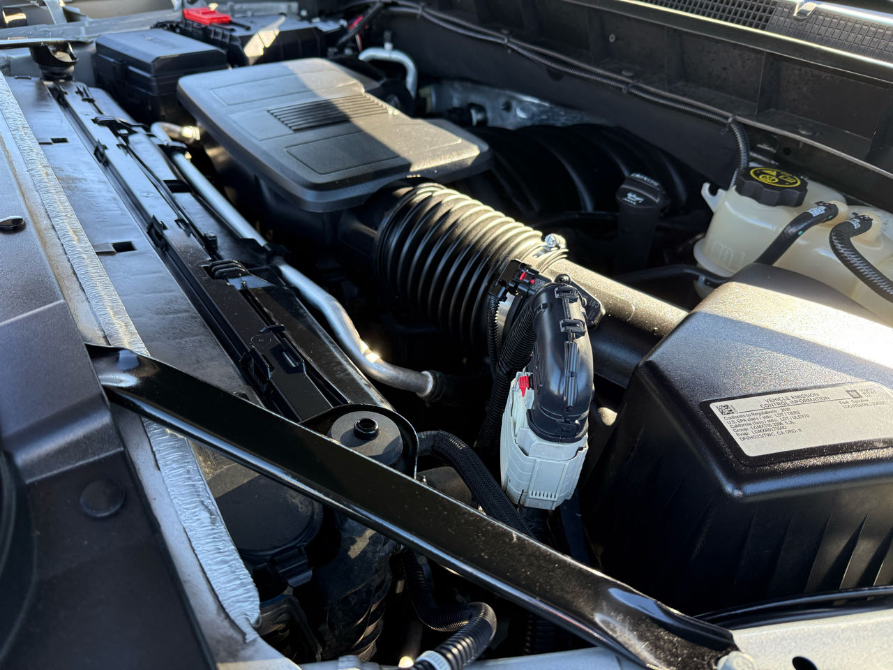 Chevrolet Silverado 1500 4WD Crew Cab 147" RST 2020