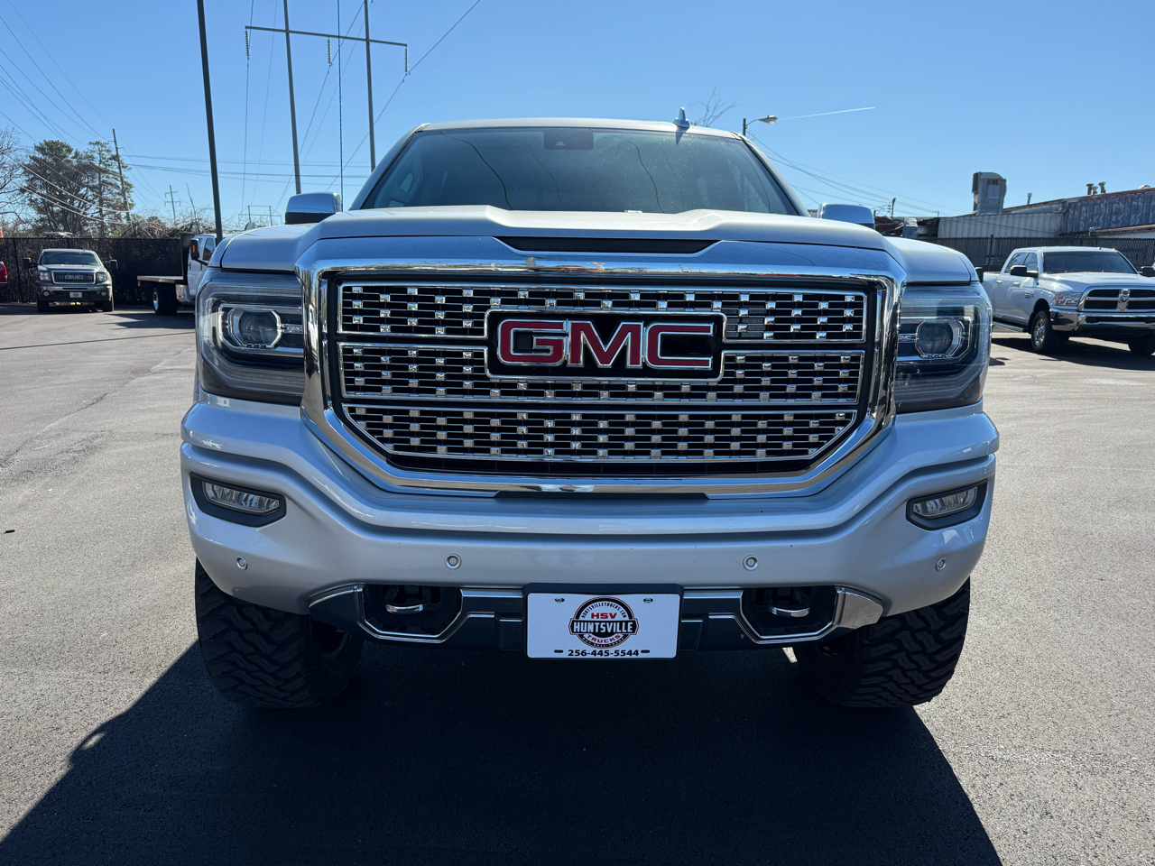 GMC Sierra 1500 4WD Crew Cab 143.5" Denali 2018