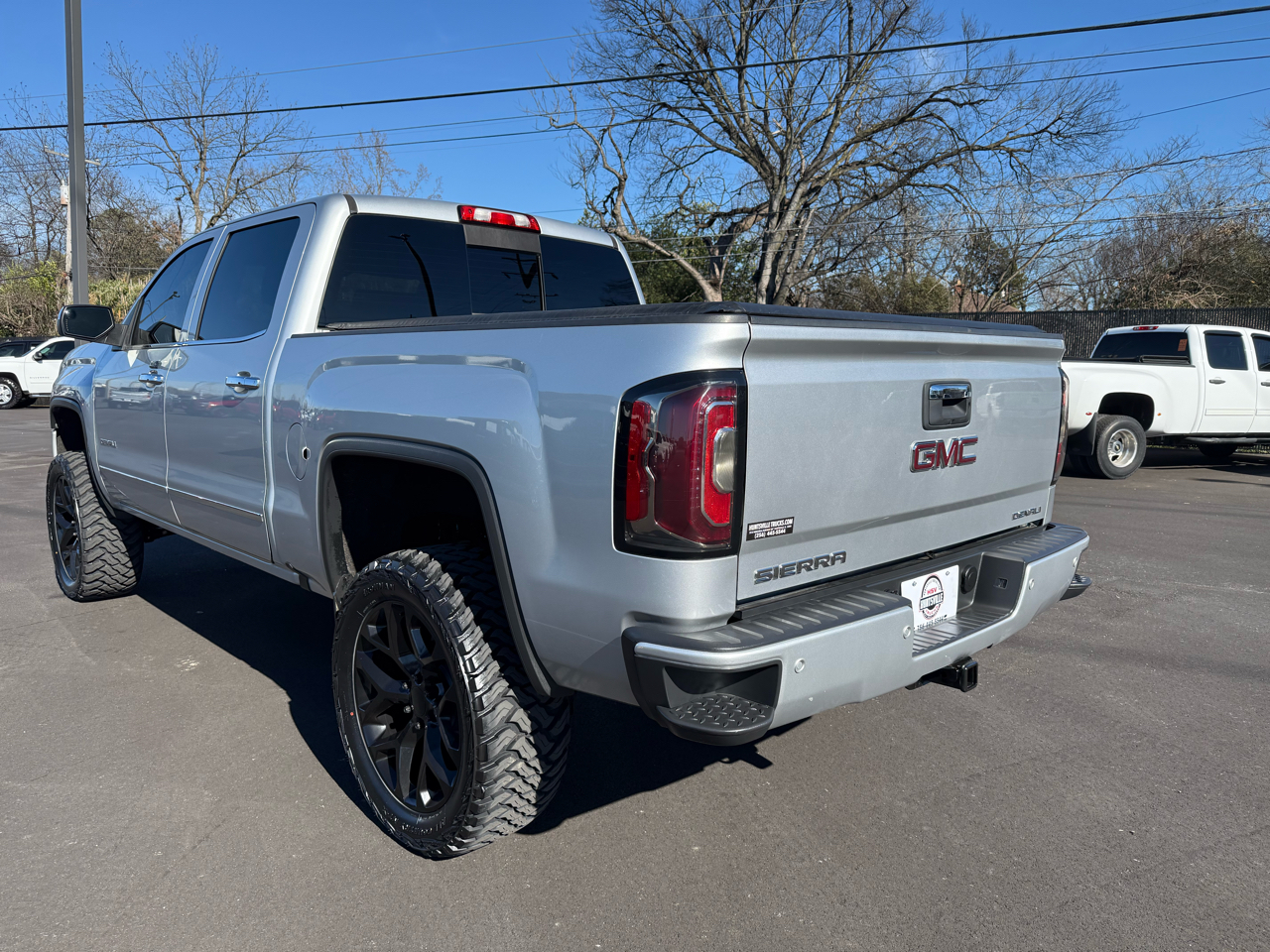GMC Sierra 1500 4WD Crew Cab 143.5" Denali 2018
