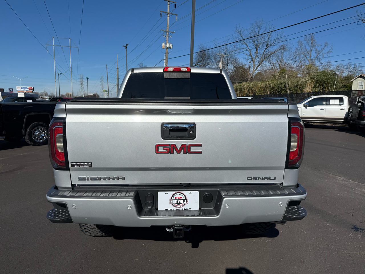 GMC Sierra 1500 4WD Crew Cab 143.5" Denali 2018