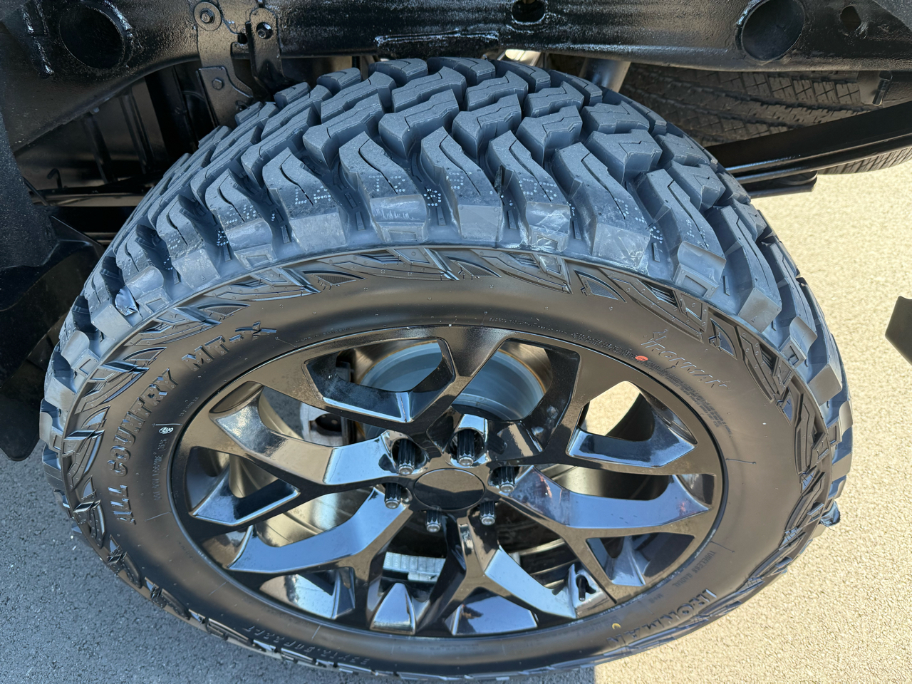 GMC Sierra 1500 4WD Crew Cab 143.5" Denali 2018