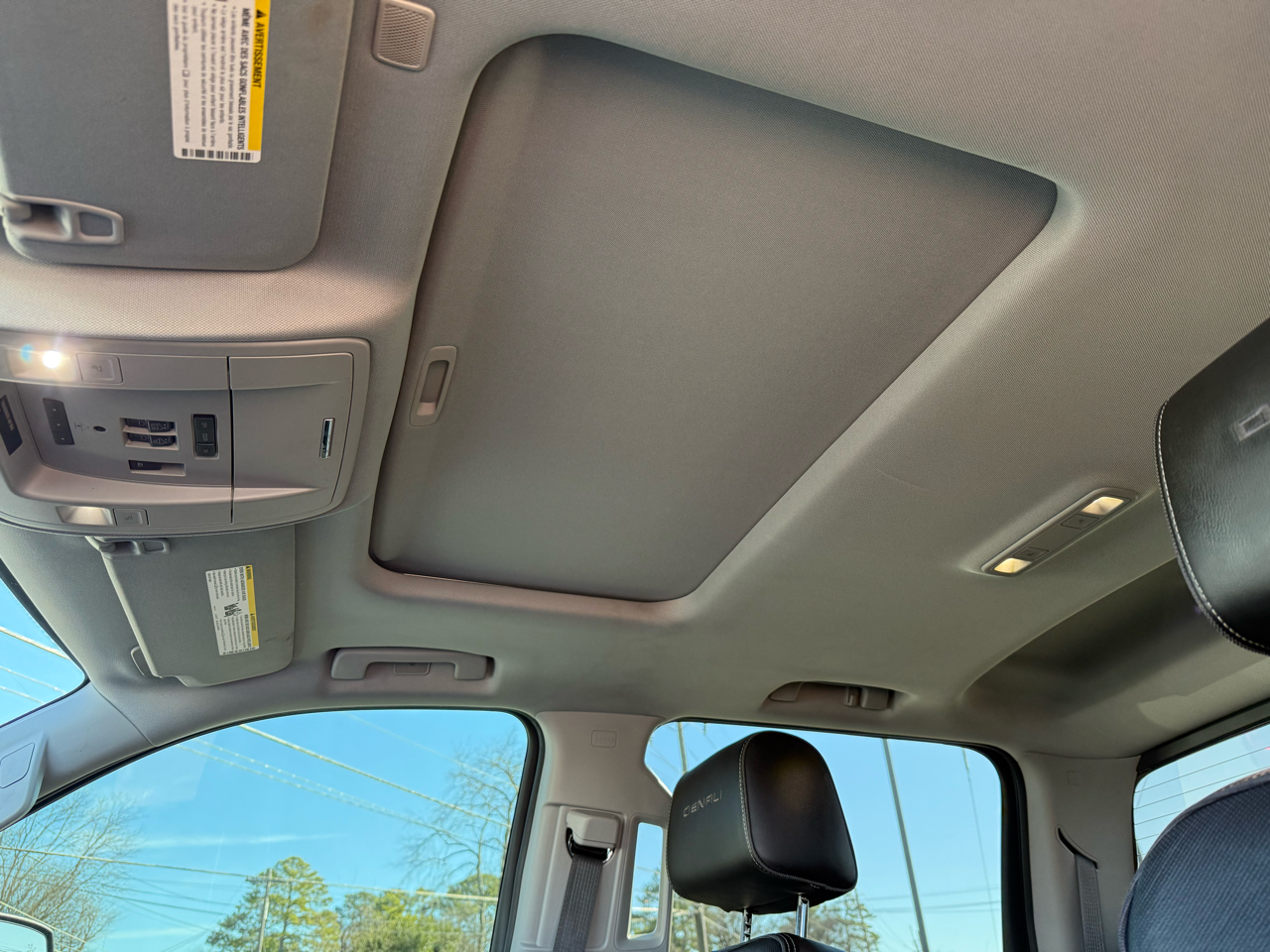 GMC Sierra 1500 4WD Crew Cab 143.5" Denali 2018