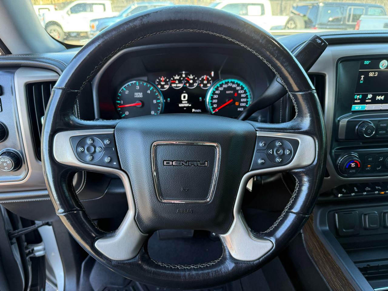 GMC Sierra 1500 4WD Crew Cab 143.5" Denali 2018