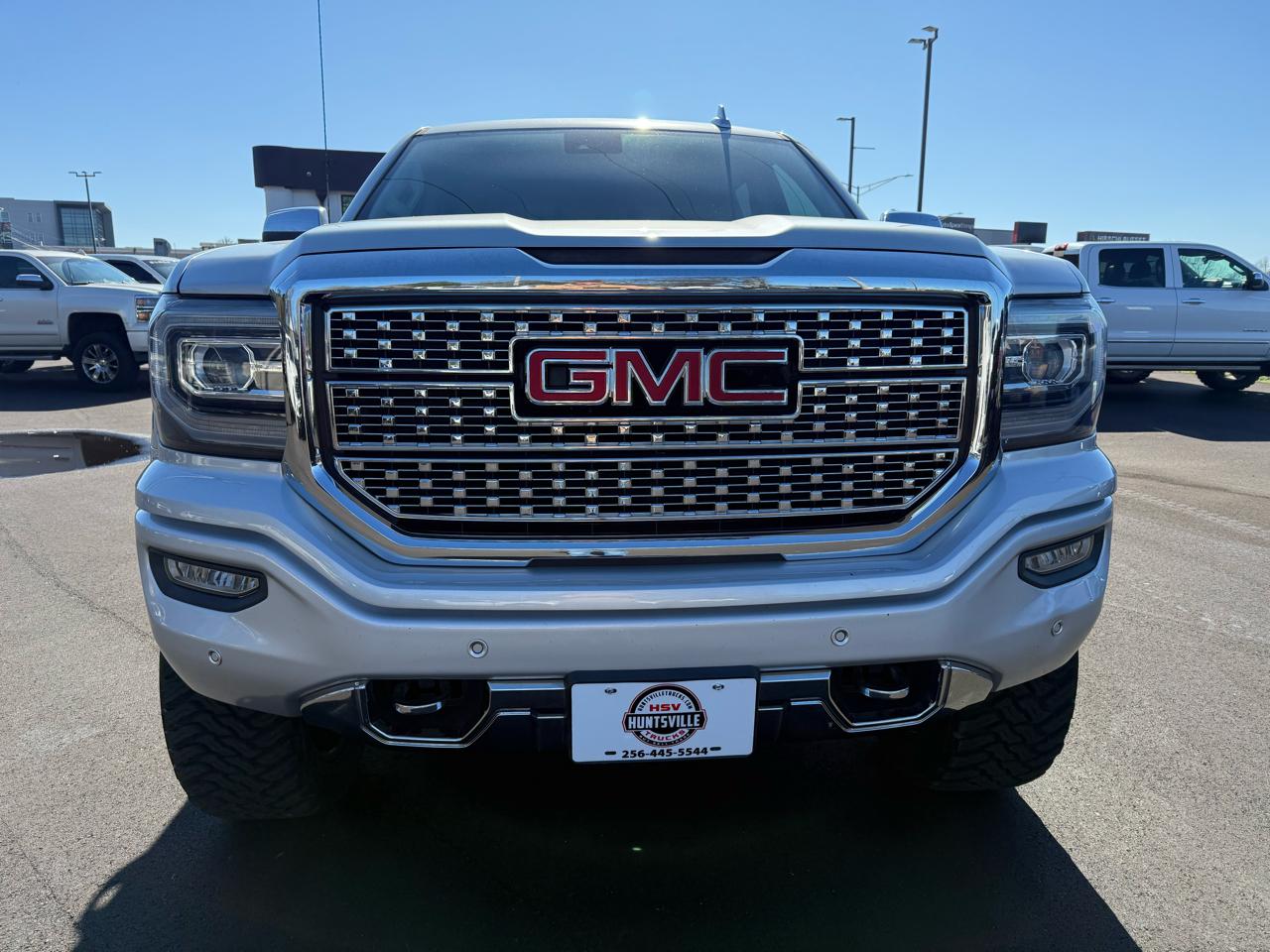 GMC Sierra 1500 4WD Crew Cab 143.5" Denali 2018