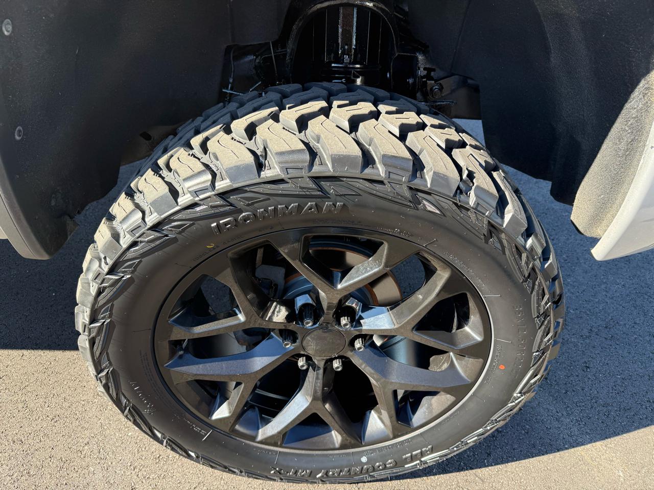 GMC Sierra 1500 4WD Crew Cab 143.5" Denali 2018