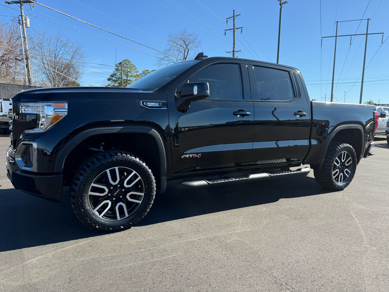 GMC Sierra 1500 4WD Crew Cab 147" AT4 2021