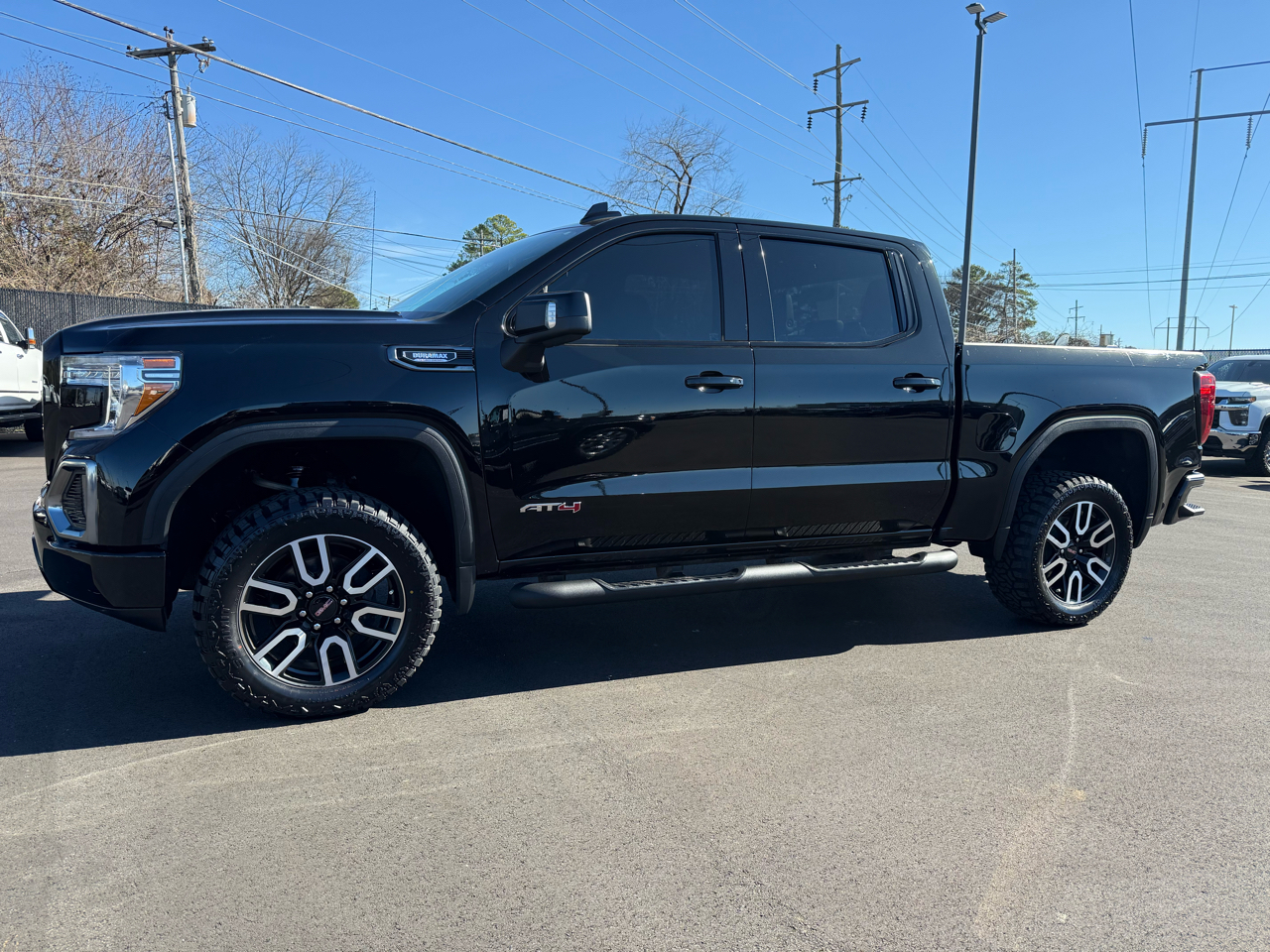GMC Sierra 1500 4WD Crew Cab 147" AT4 2021