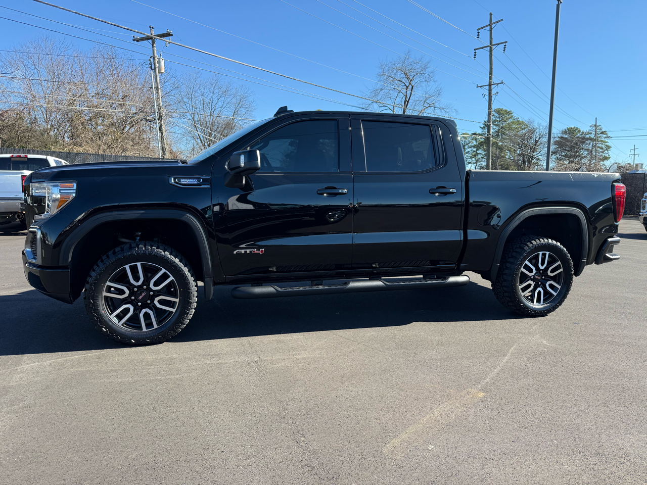 GMC Sierra 1500 4WD Crew Cab 147" AT4 2021