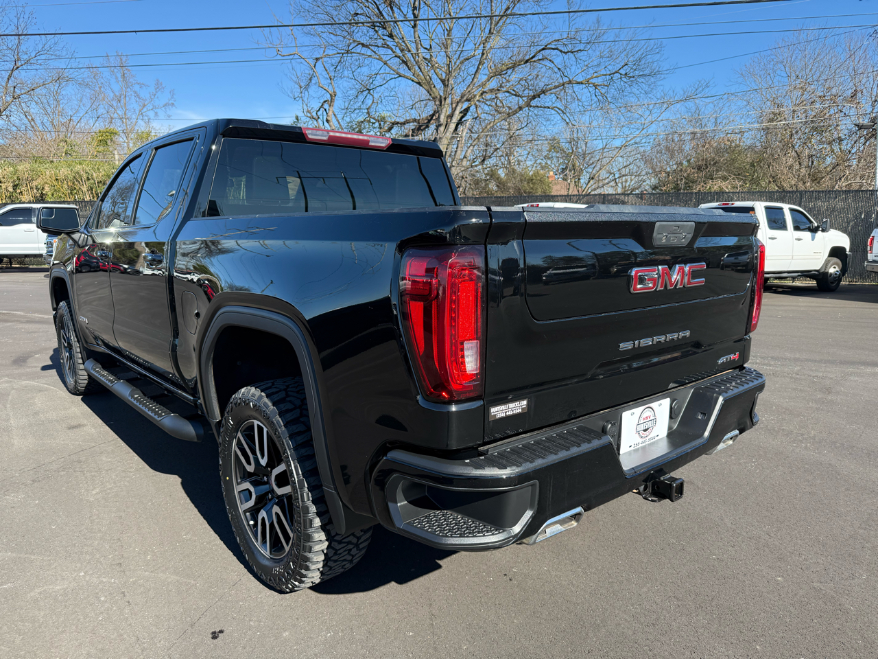 GMC Sierra 1500 4WD Crew Cab 147" AT4 2021