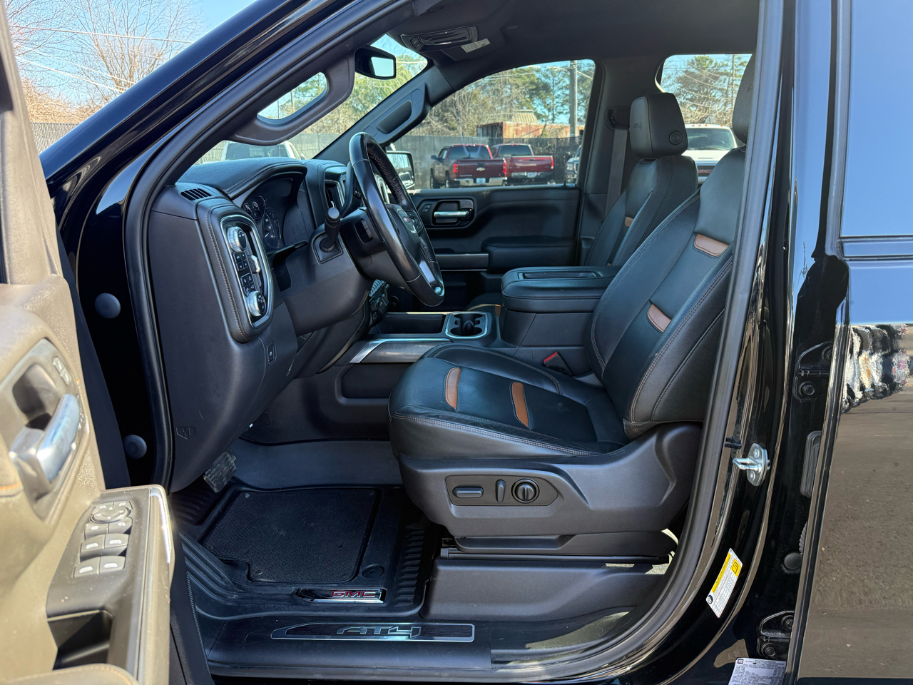 GMC Sierra 1500 4WD Crew Cab 147" AT4 2021