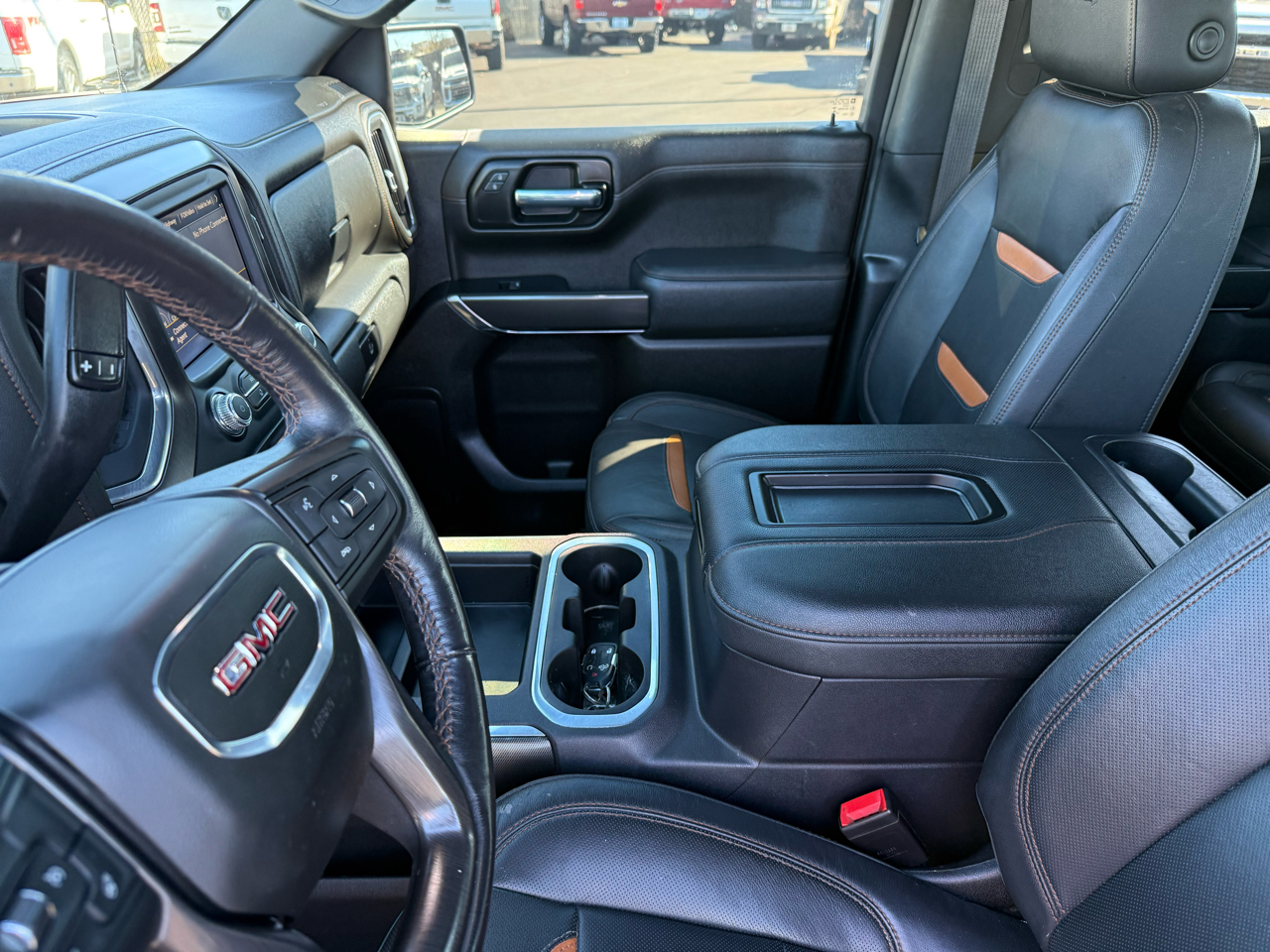 GMC Sierra 1500 4WD Crew Cab 147" AT4 2021