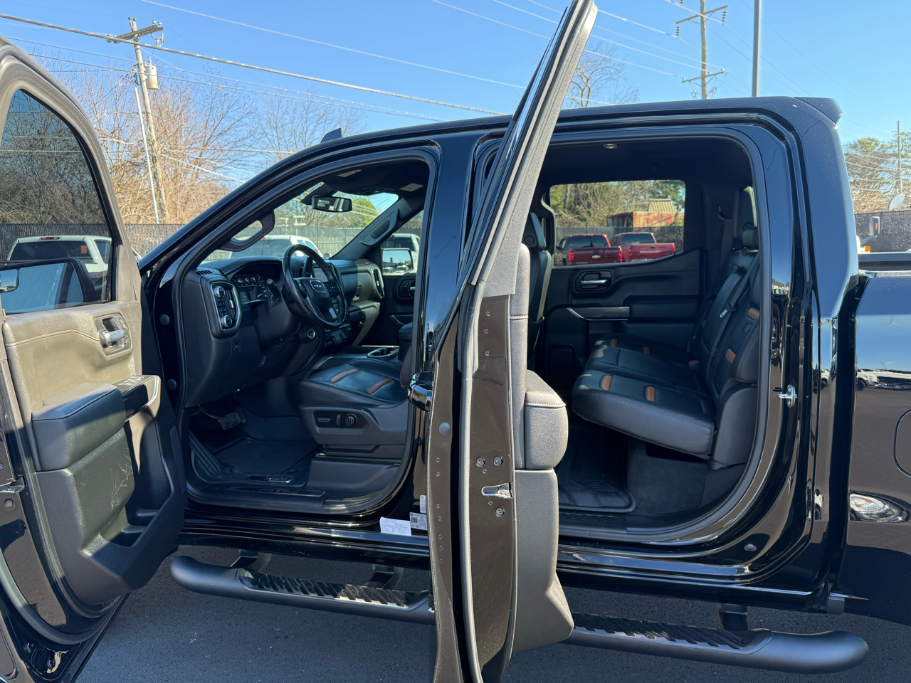 GMC Sierra 1500 4WD Crew Cab 147" AT4 2021