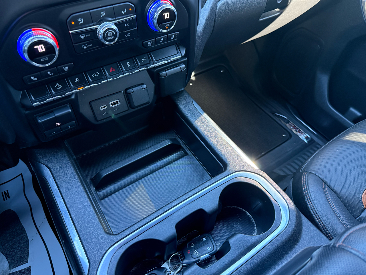 GMC Sierra 1500 4WD Crew Cab 147" AT4 2021