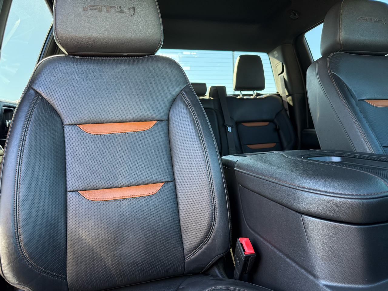 GMC Sierra 1500 4WD Crew Cab 147" AT4 2021