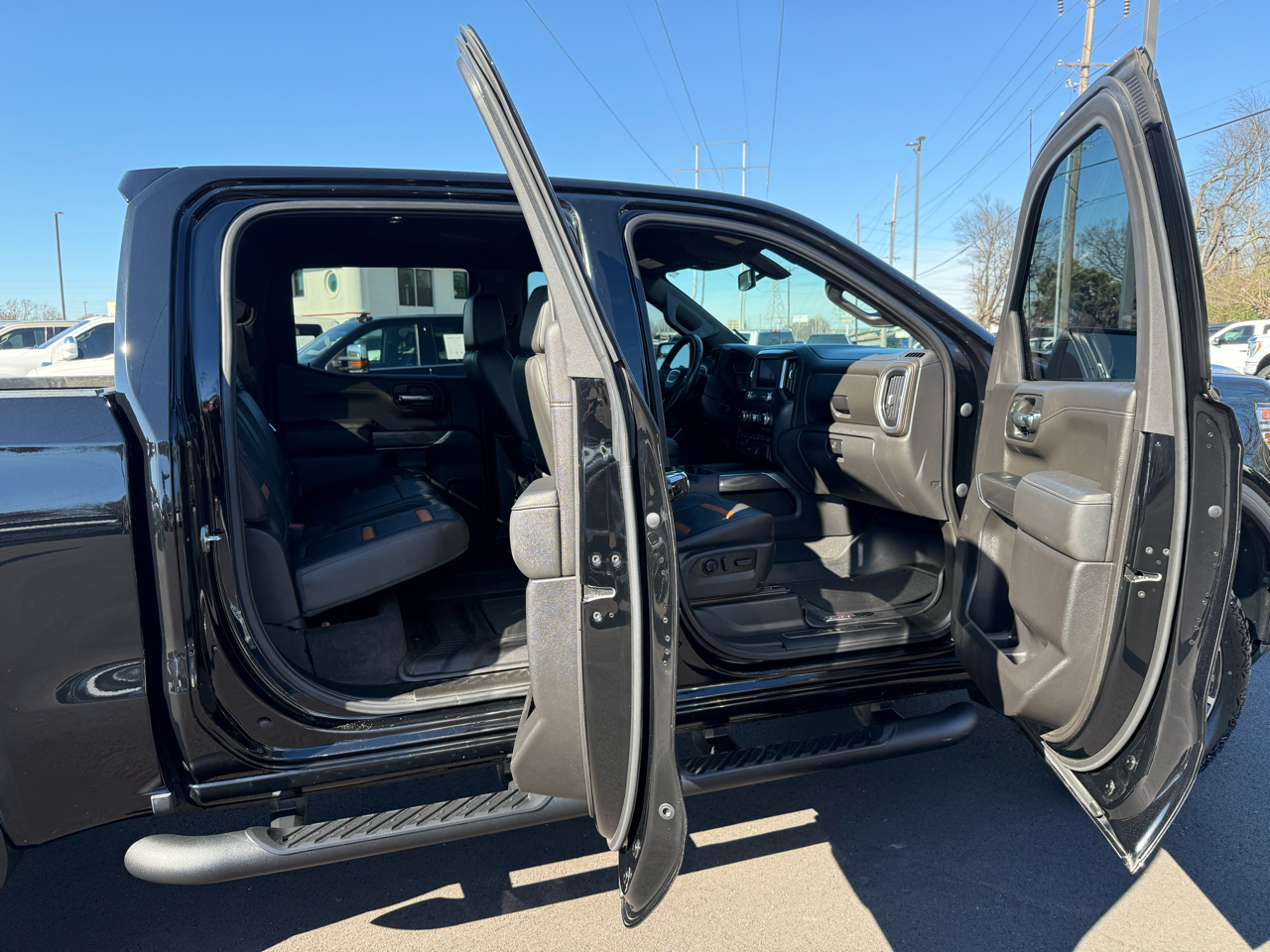 GMC Sierra 1500 4WD Crew Cab 147" AT4 2021