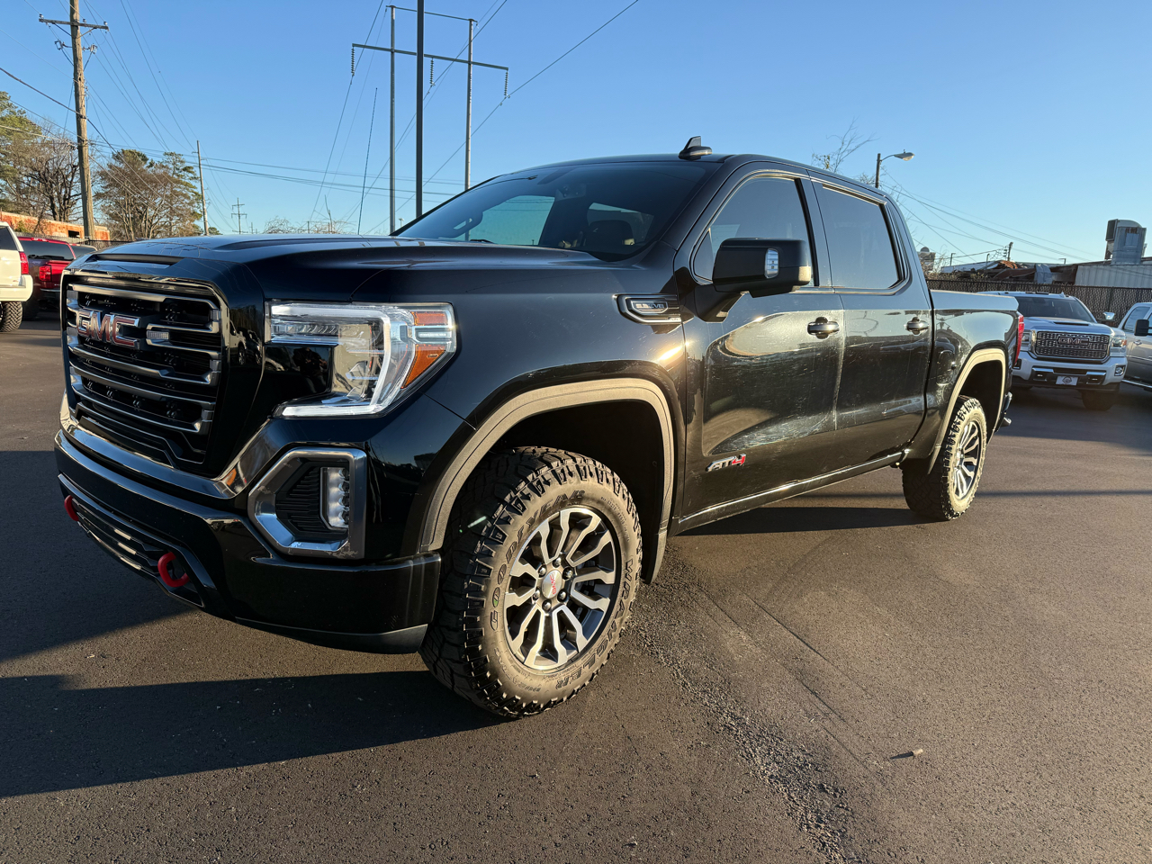 GMC Sierra 1500 4WD Crew Cab 147" AT4 2021