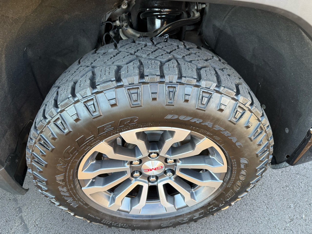 GMC Sierra 1500 4WD Crew Cab 147" AT4 2021