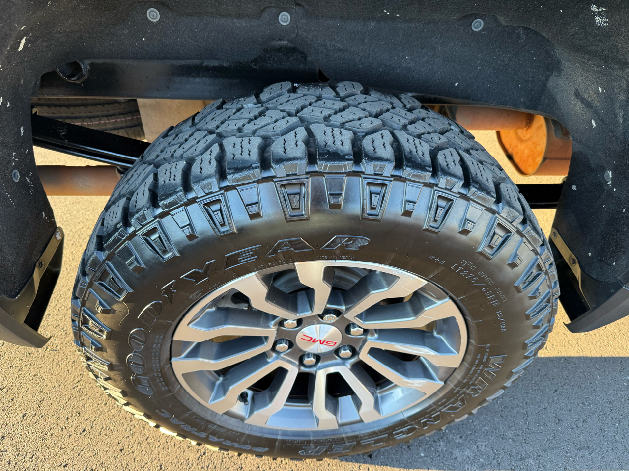 GMC Sierra 1500 4WD Crew Cab 147" AT4 2021