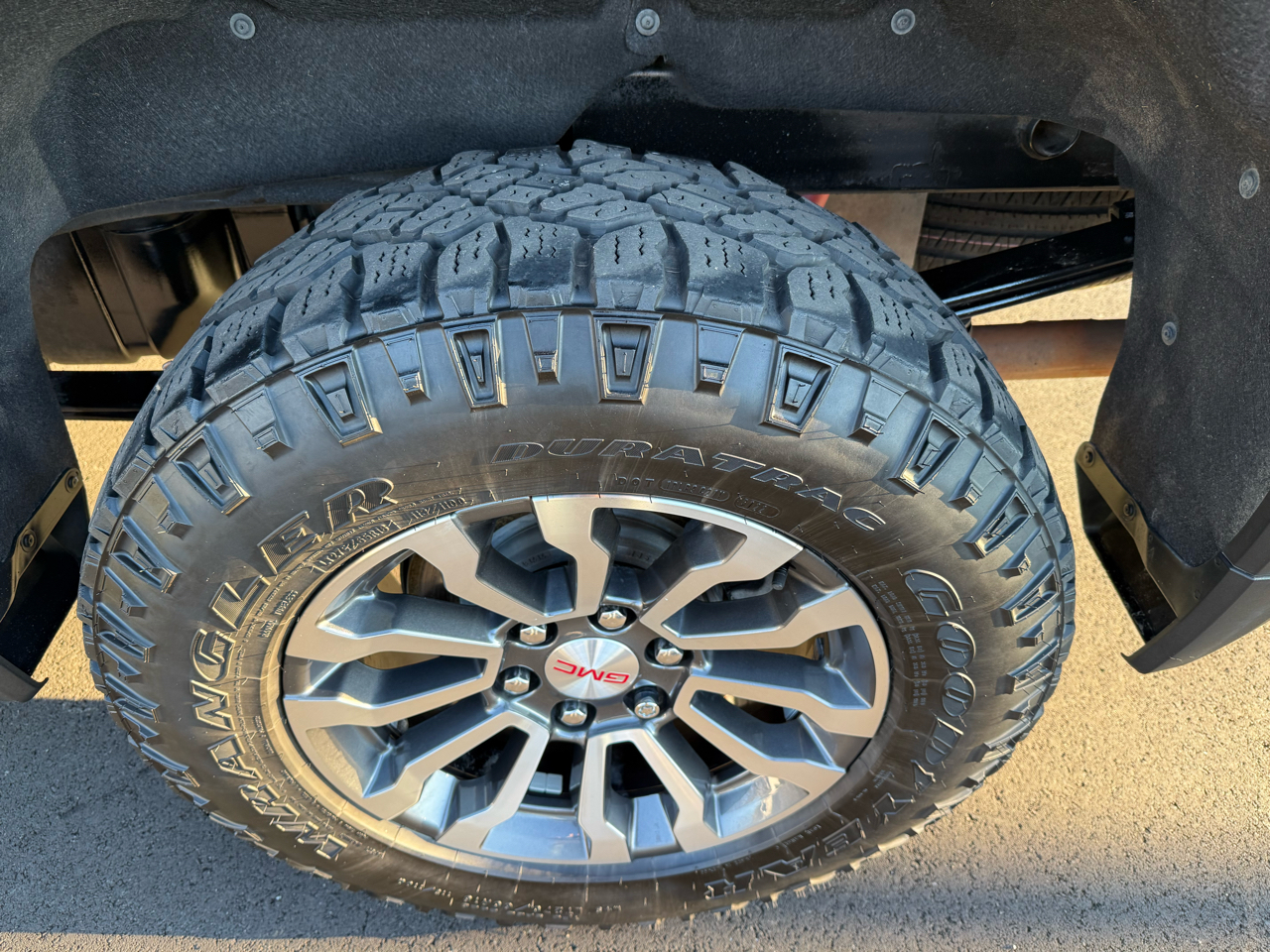 GMC Sierra 1500 4WD Crew Cab 147" AT4 2021