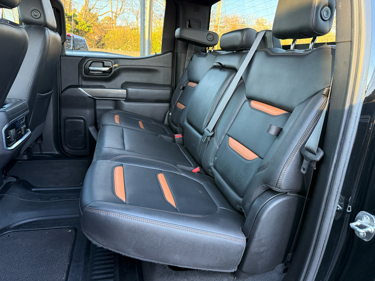 GMC Sierra 1500 4WD Crew Cab 147" AT4 2021