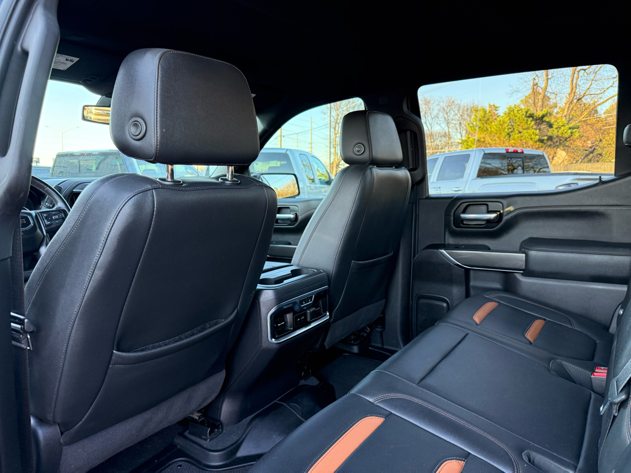 GMC Sierra 1500 4WD Crew Cab 147" AT4 2021