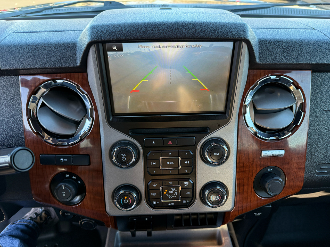 Ford Super Duty F-250 SRW King Ranch 4WD Crew Cab 6.75' Box 2015