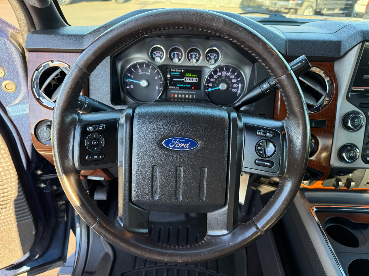 Ford Super Duty F-250 SRW King Ranch 4WD Crew Cab 6.75' Box 2015