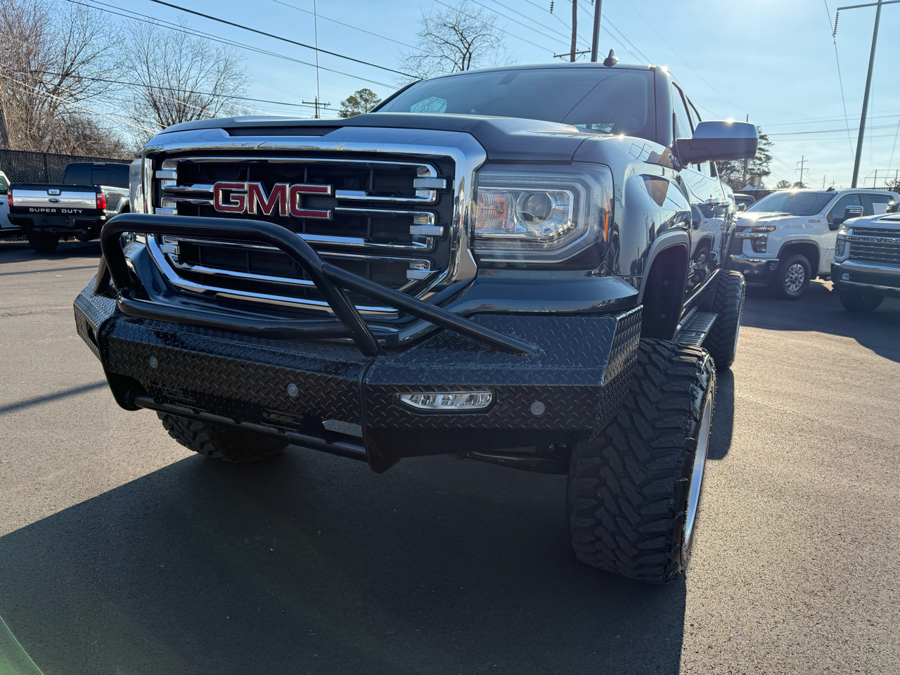 GMC Sierra 1500 4WD Crew Cab 143.5" SLT 2018