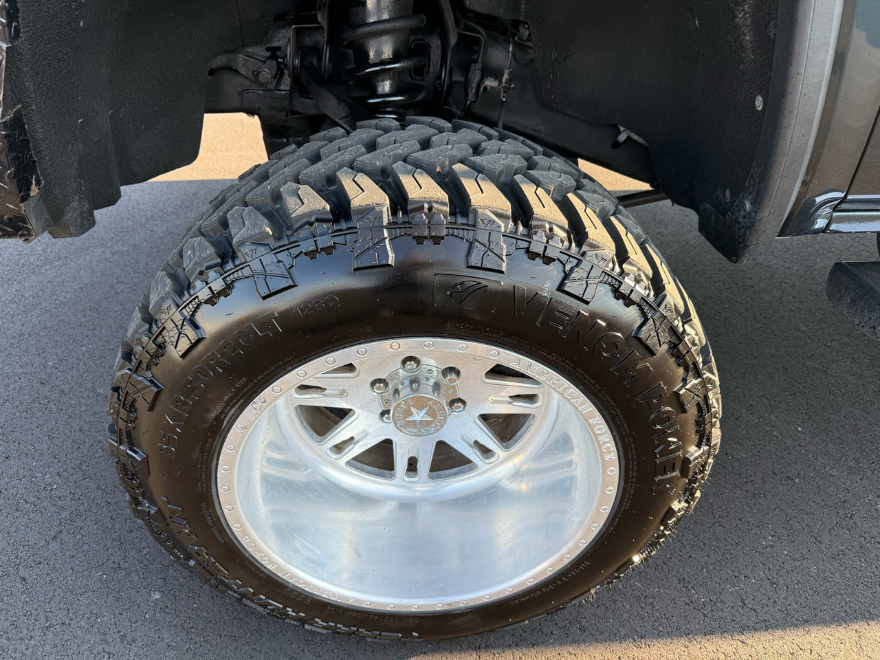 GMC Sierra 1500 4WD Crew Cab 143.5" SLT 2018