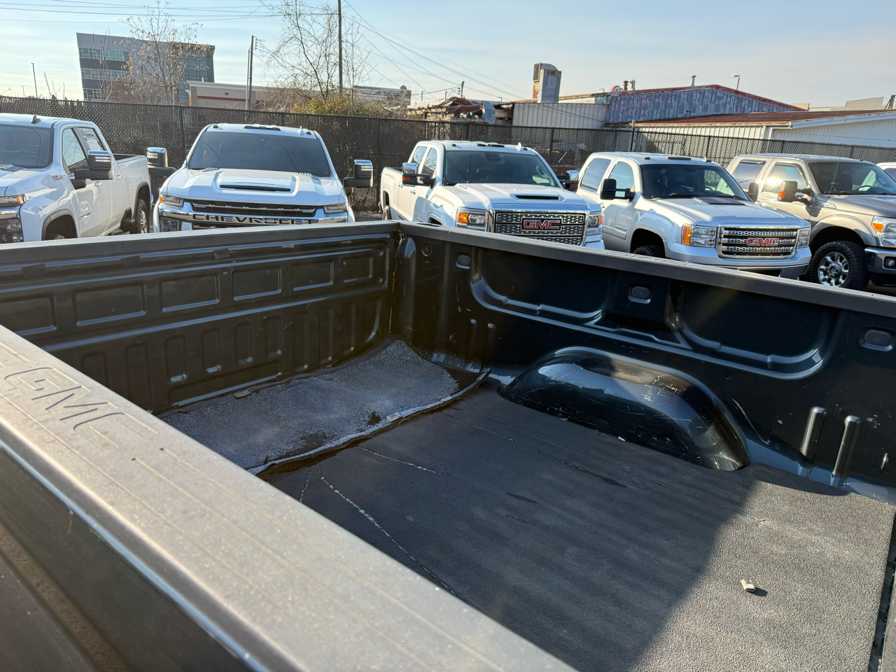 GMC Sierra 1500 4WD Crew Cab 143.5" SLT 2018