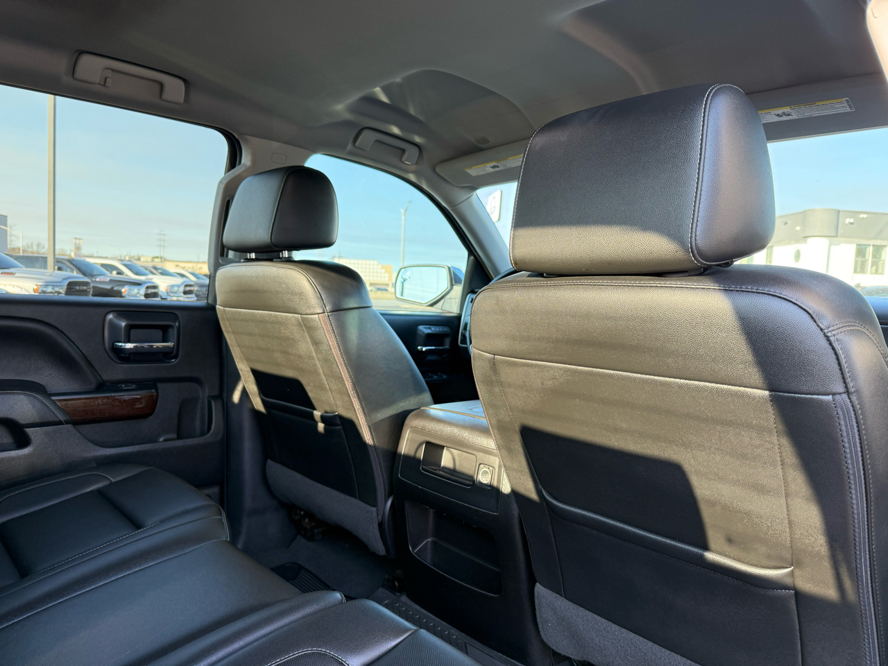 GMC Sierra 1500 4WD Crew Cab 143.5" SLT 2018